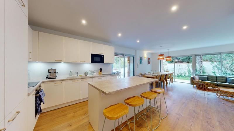 Appartement - 303 m²