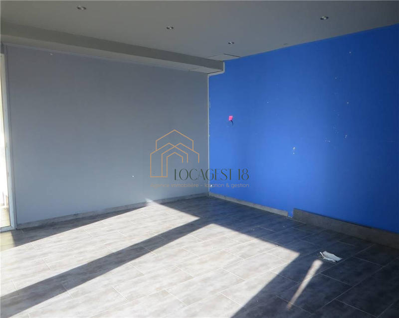 Local commercial - 119 m² - 3 pièces