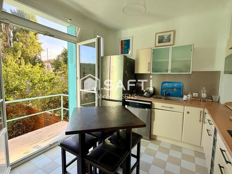 Maison - 168 m² - 8 pièces