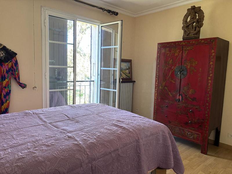 Maison - 180 m² - 8 pièces