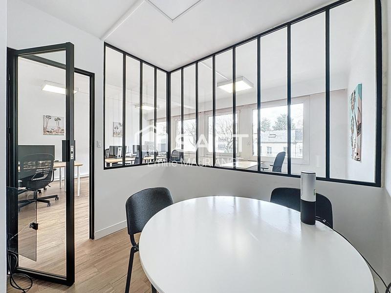 Bureau - 83 m² - 3 pièces