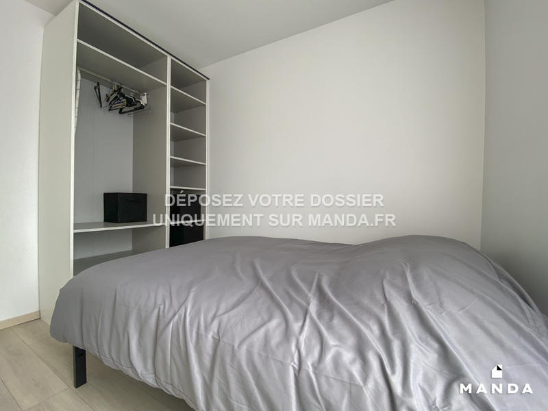 Chambre - 11 m² - 4 pièces