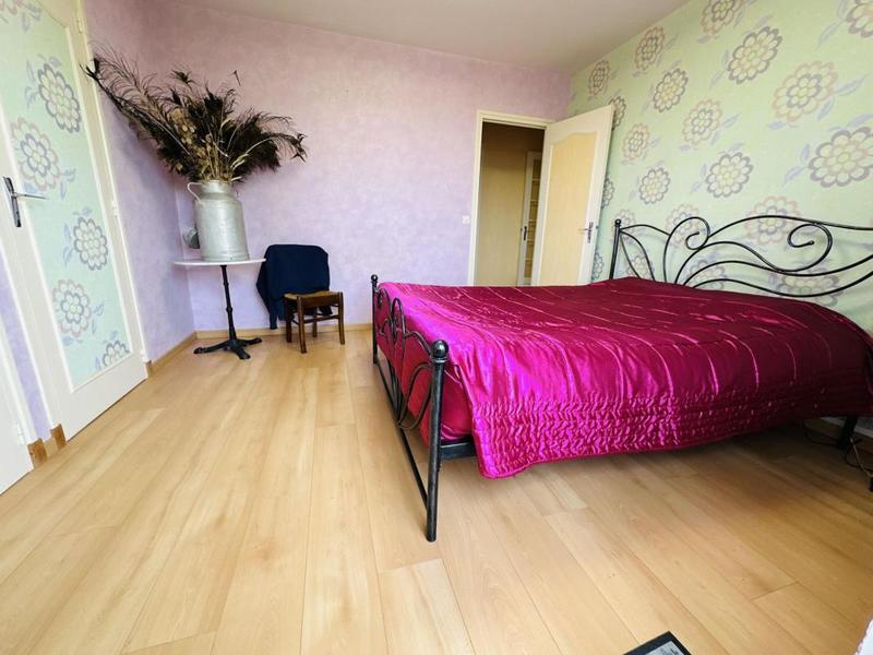 Maison - 177 m² - 7 pièces