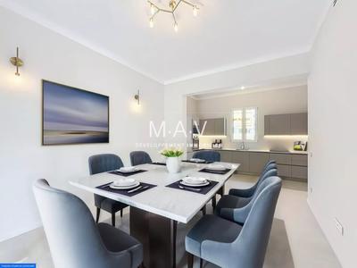 Maison de ville - 136 m² - 7 pièces