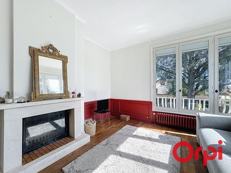 Maison - 189 m² - 7 pièces