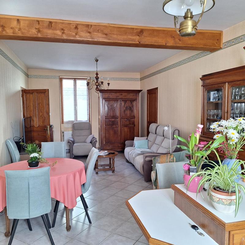 Maison - 140 m² - 6 pièces