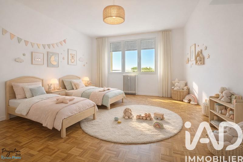 Appartement - 121 m² - 6 pièces