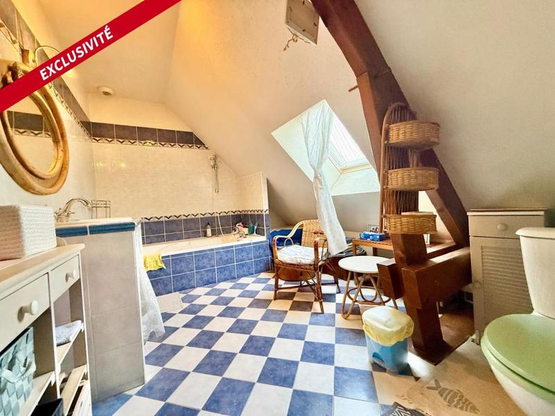 Maison - 128 m² - 7 pièces