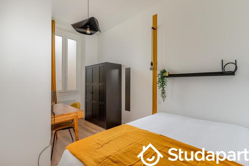 Chambre - 11 m² - 1 pièce