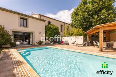 Demeure - 338 m² - 7 pièces