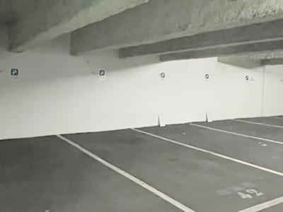 Parking - 10 m²