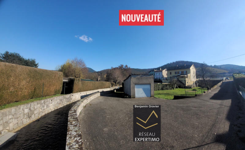 Maison - 95 m² - 5 pièces