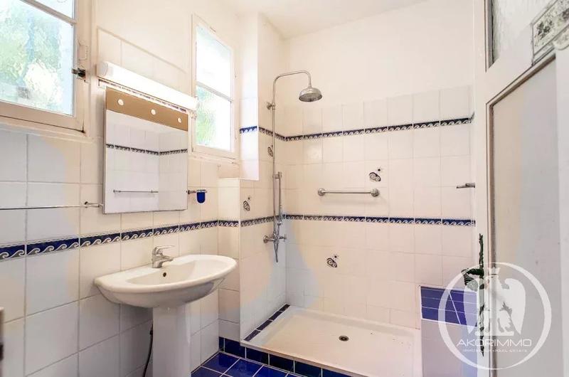 Appartement - 158 m² - 8 pièces