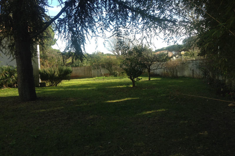 Maison - 230 m² - 9 pièces