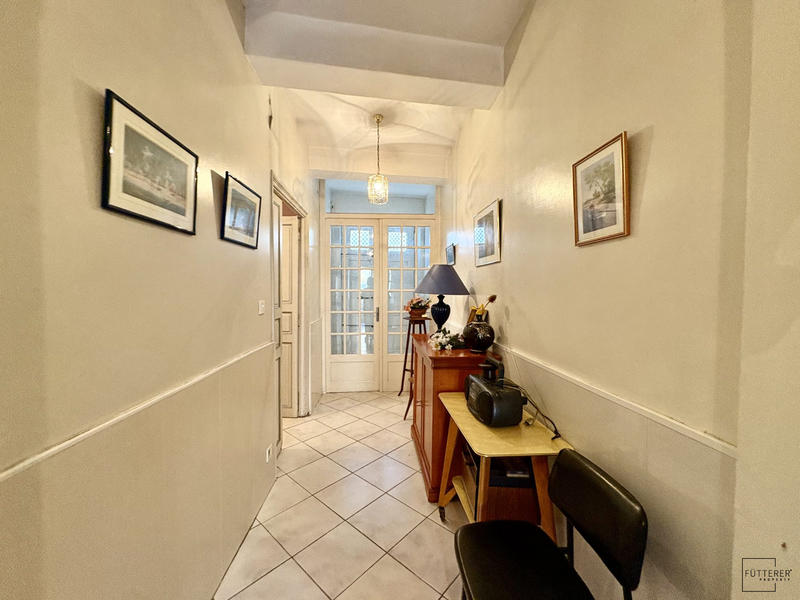 Maison ancienne - 262 m² - 8 pièces