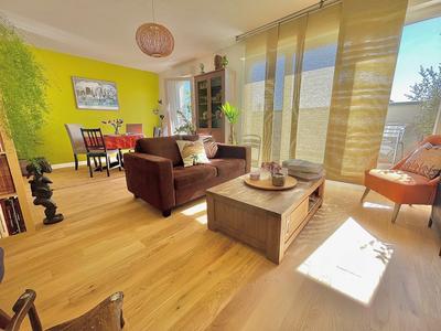 Appartement - 79 m² - 4 pièces