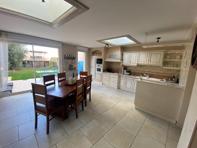 Maison - 176 m² - 8 pièces