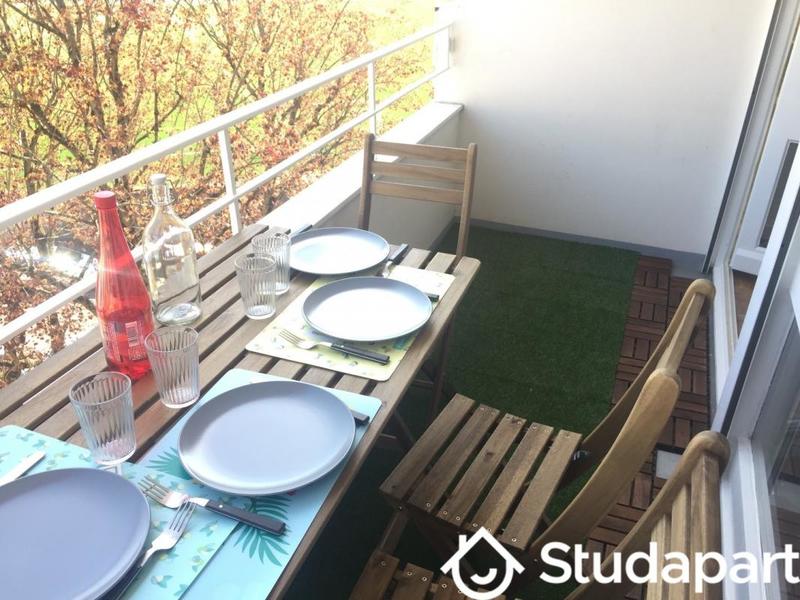 Chambre - 10 m² - 1 pièce