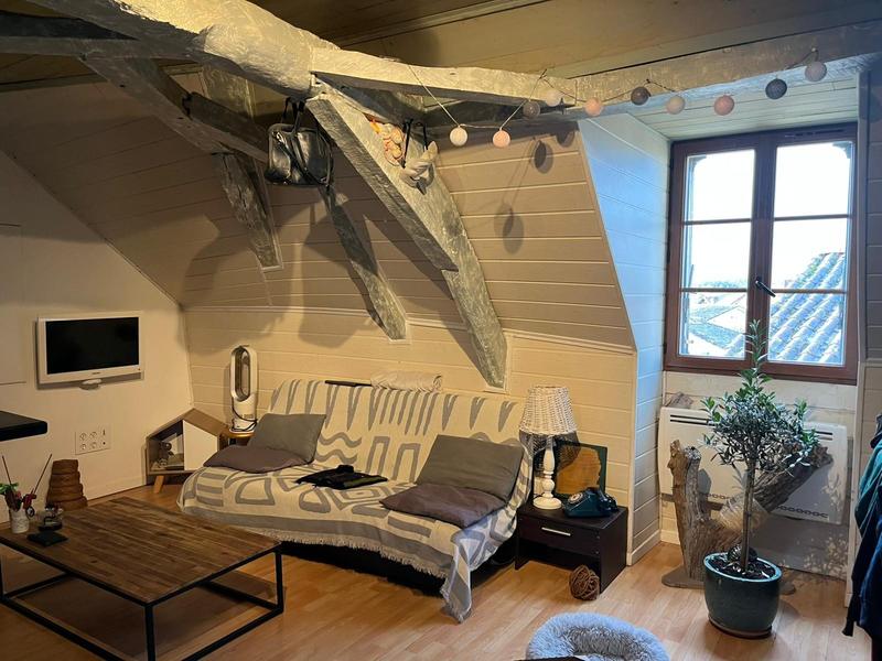 Appartement - 127 m² - 8 pièces