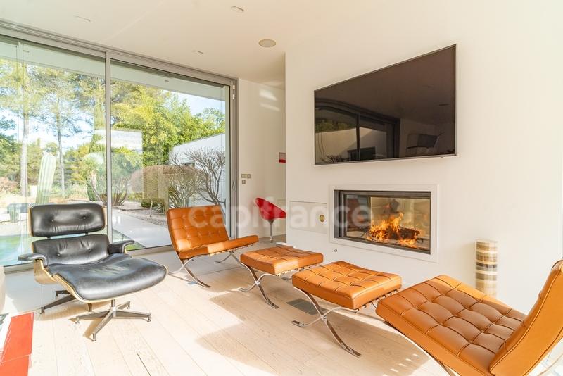 Maison - 400 m² - 11 pièces