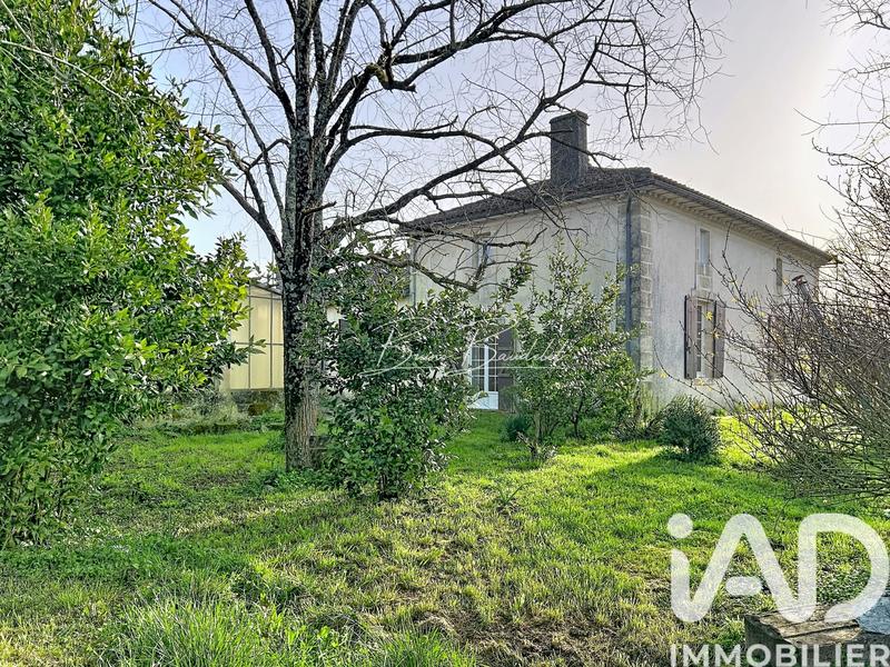 Maison - 361 m² - 10 pièces