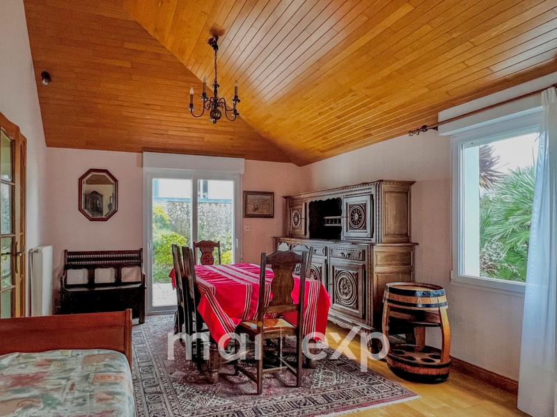 Maison traditionnelle - 91 m² - 5 pièces