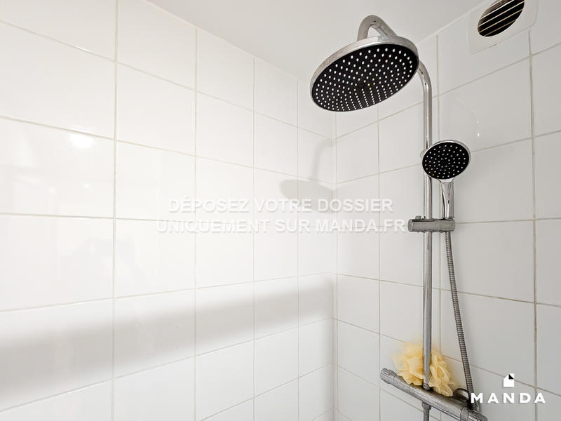 Chambre - 9 m² - 7 pièces