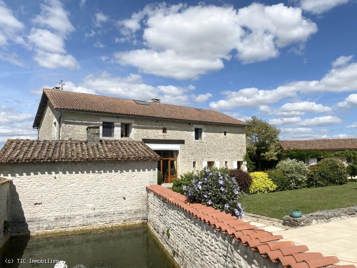 Gîte - 252 m² - 5 pièces