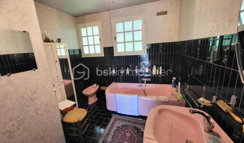 Propriété - 153 m² - 7 pièces