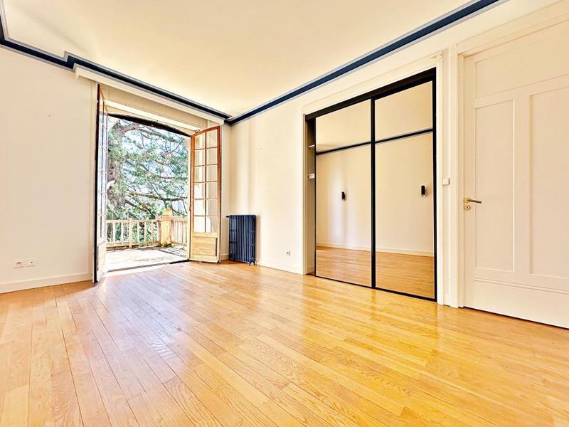 Château - 780 m² - 20 pièces