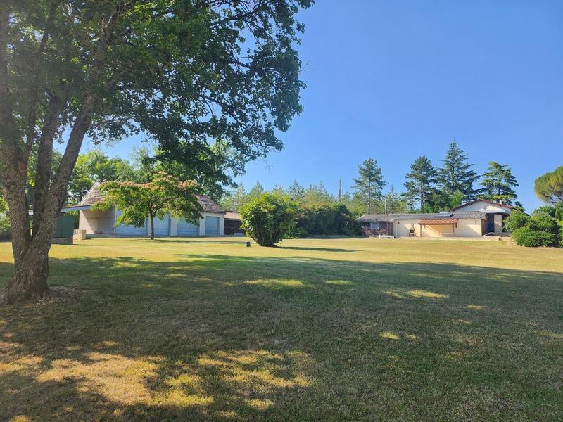 Maison - 183 m² - 5 pièces