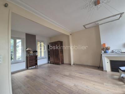 Maison de ville - 168 m² - 8 pièces