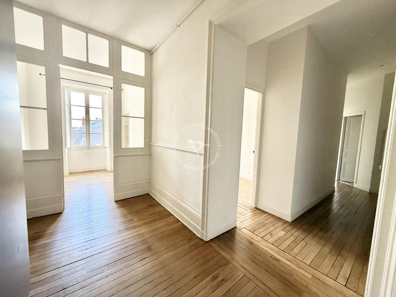 Appartement - 134 m² - 5 pièces