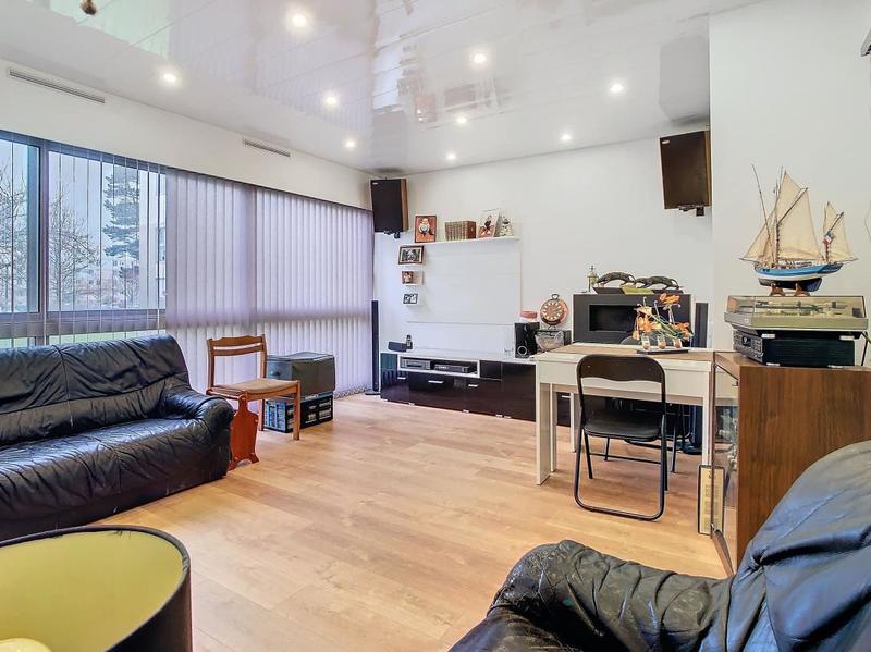 Appartement - 84 m² - 4 pièces