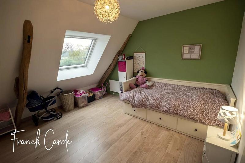 Propriété - 268 m² - 11 pièces