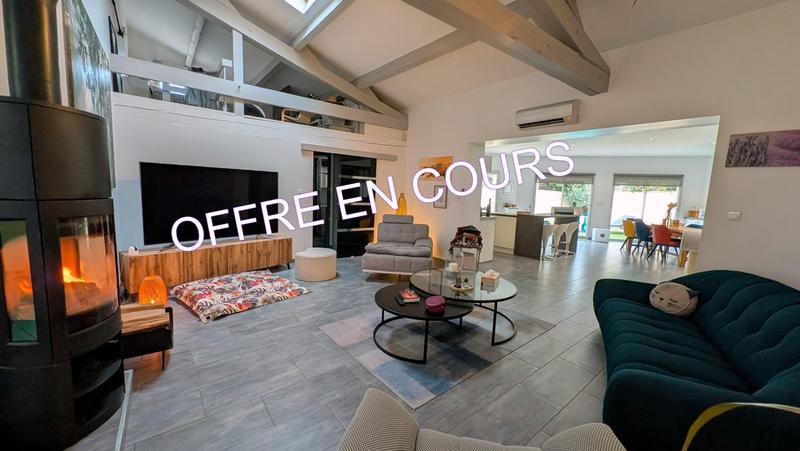 Maison traditionnelle - 167 m² - 5 pièces