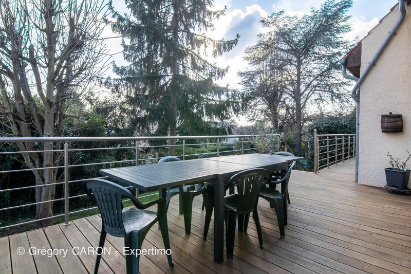 Maison - 149 m² - 8 pièces