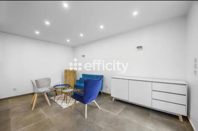 Appartement - 95 m² - 5 pièces