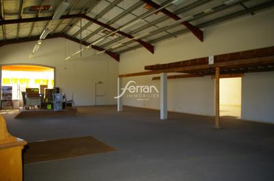 Local commercial - 560 m²