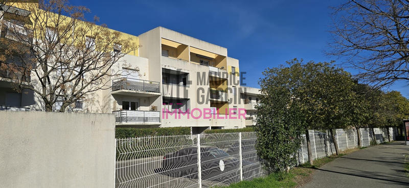 Parking / Garage - 12 m²