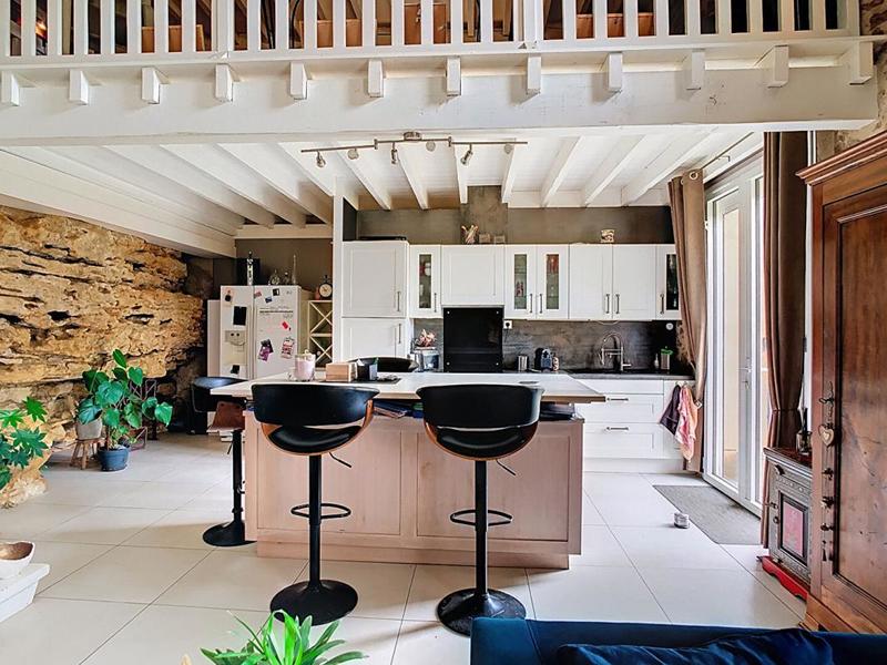 Maison - 550 m² - 16 pièces