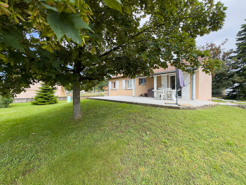 Maison - 90 m² - 5 pièces