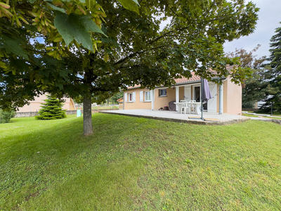 Maison - 90 m² - 5 pièces