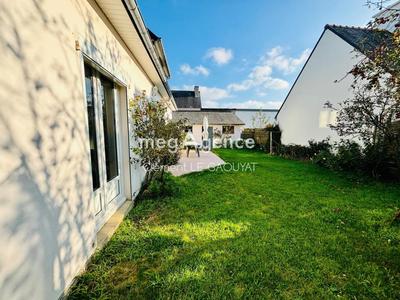 Maison traditionnelle - 114 m² - 6 pièces