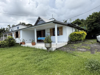 Maison - 83 m² - 4 pièces