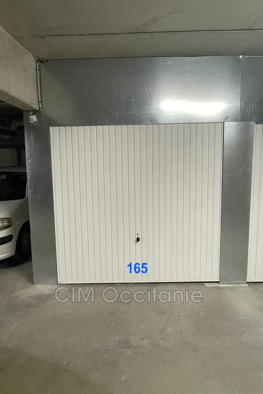 Parking / Garage - 12 m²