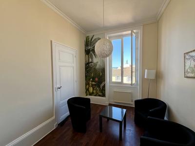 Appartement bourgeois - 93 m² - 4 pièces