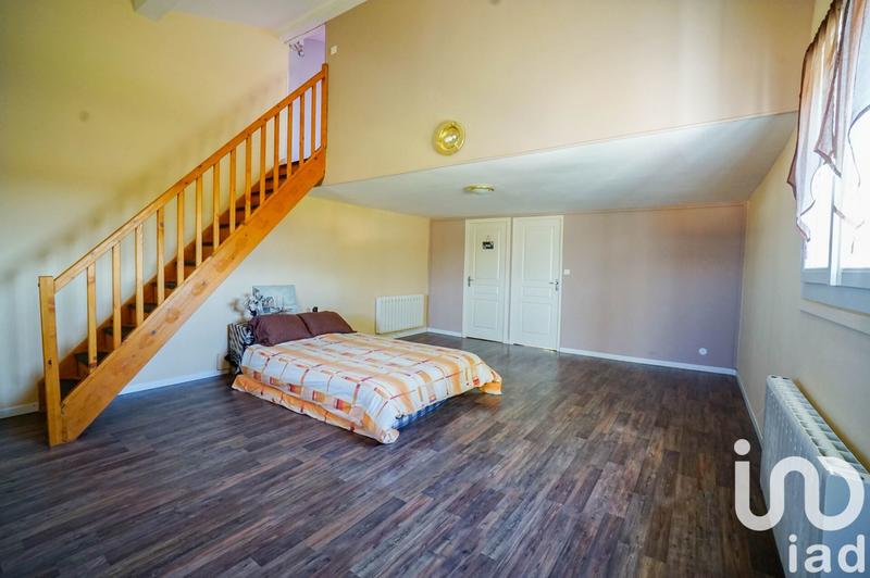 Maison - 180 m² - 7 pièces