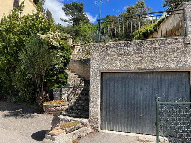 Maison - 190 m² - 7 pièces