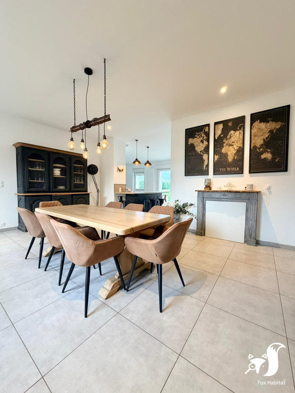 Maison - 222 m² - 7 pièces